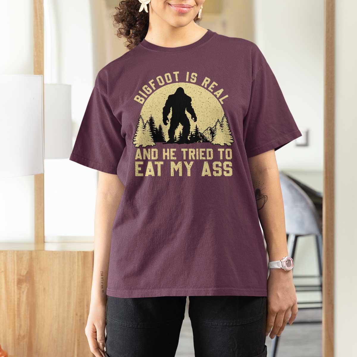 Funny Bigfoot T Shirt For Women Sasquatch Big Foot Eat My Ass Vintage Cryptid Meme - Wonder Print Shop