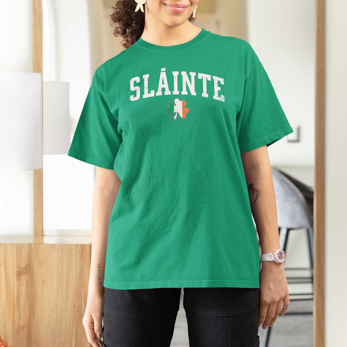 St Patricks Day T Shirt For Women Retro Slainte Shamrock Lucky Irish Day Gift