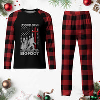 Retro I Found Jesus Still Looking For Bigfoot Plaid Pajama Set Camouflage US American Flag Camo