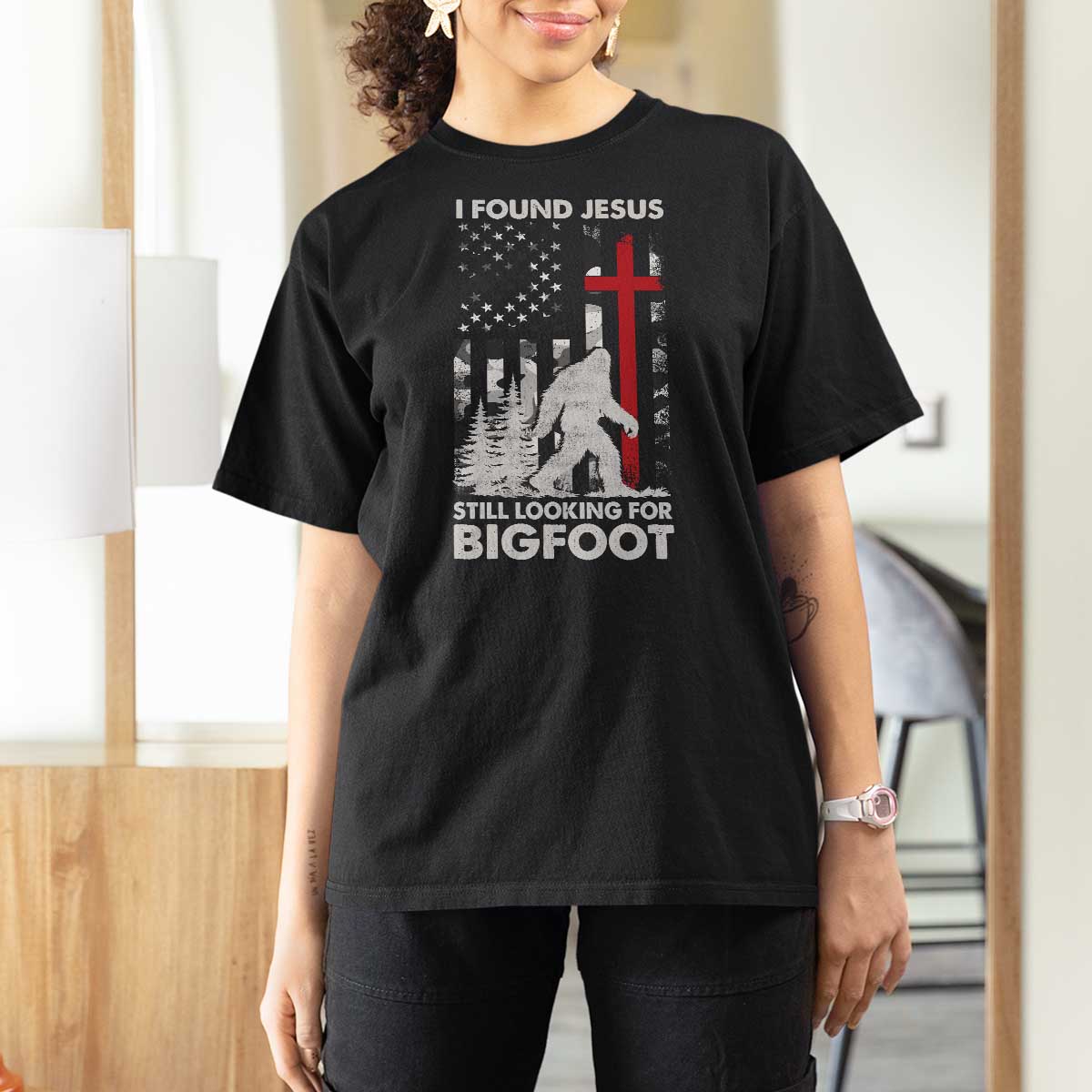 Retro I Found Jesus Still Looking For Bigfoot T Shirt For Women Camouflage US American Flag Camo