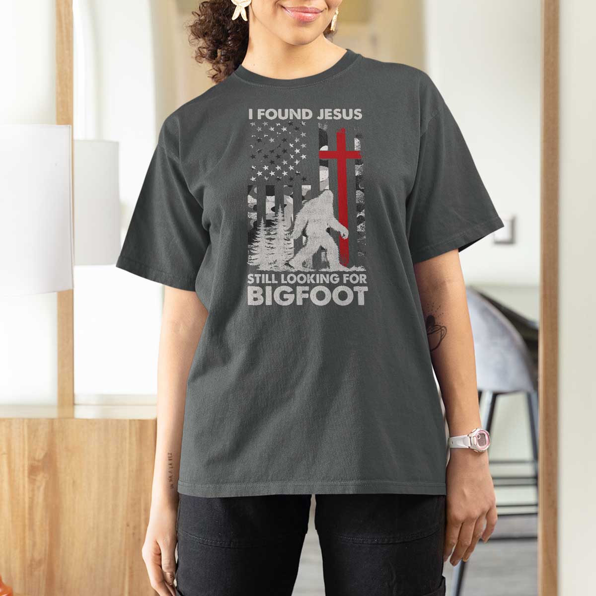 Retro I Found Jesus Still Looking For Bigfoot T Shirt For Women Camouflage US American Flag Camo