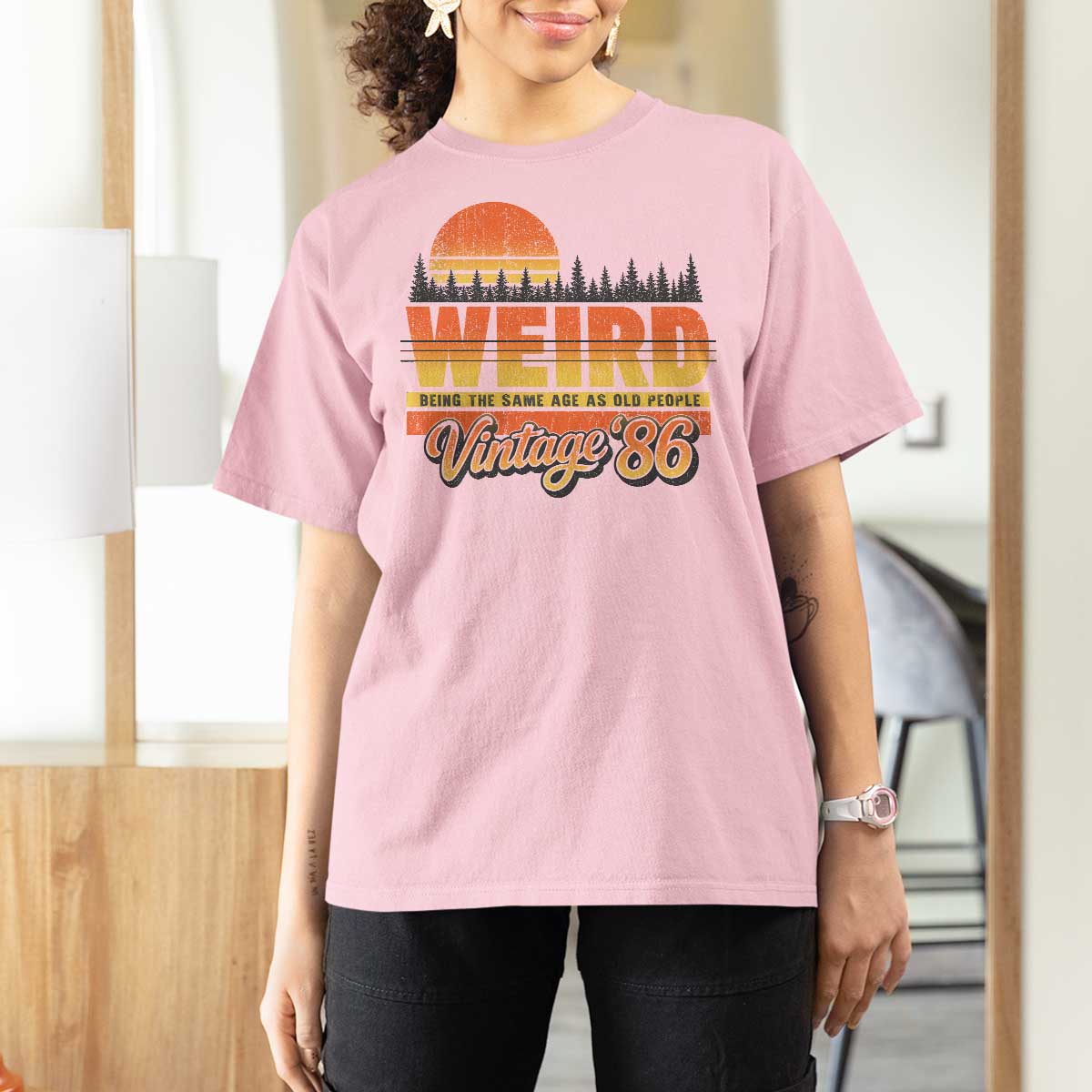 Funny 40th Birthday T Shirt For Women Retro 1986 Weird Being The Same Age As Old People