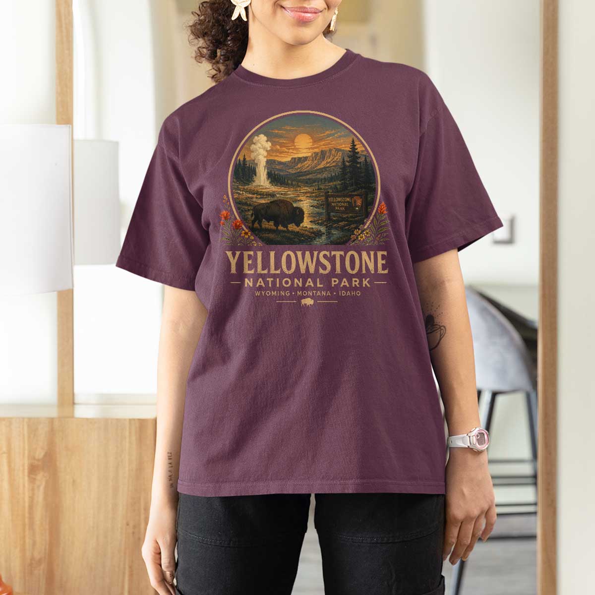 Vintage Yellowstone National Park Vintage Bison Geyser T Shirt For Women Wyoming Montana Idaho Hiking Camping