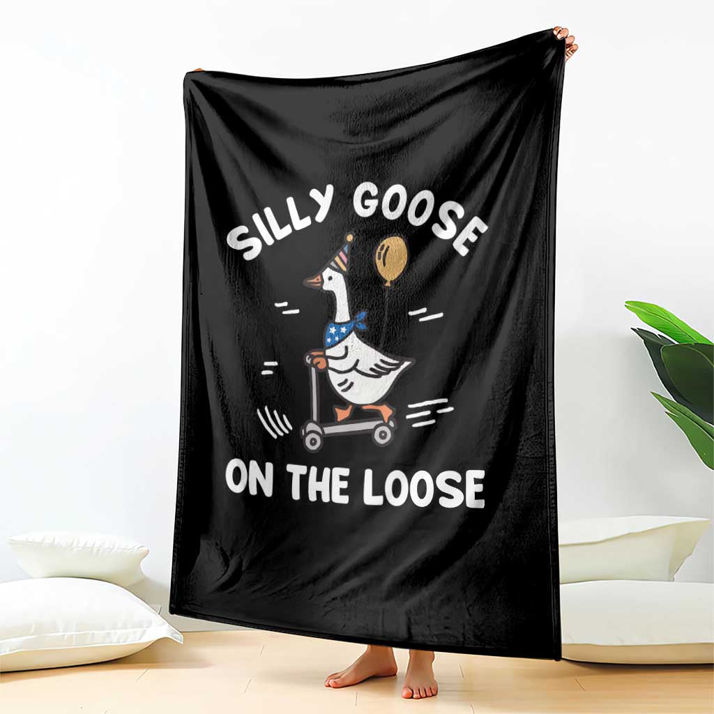 Funny Silly Goose Throw Blanket Goose On The Loose Animal Humor