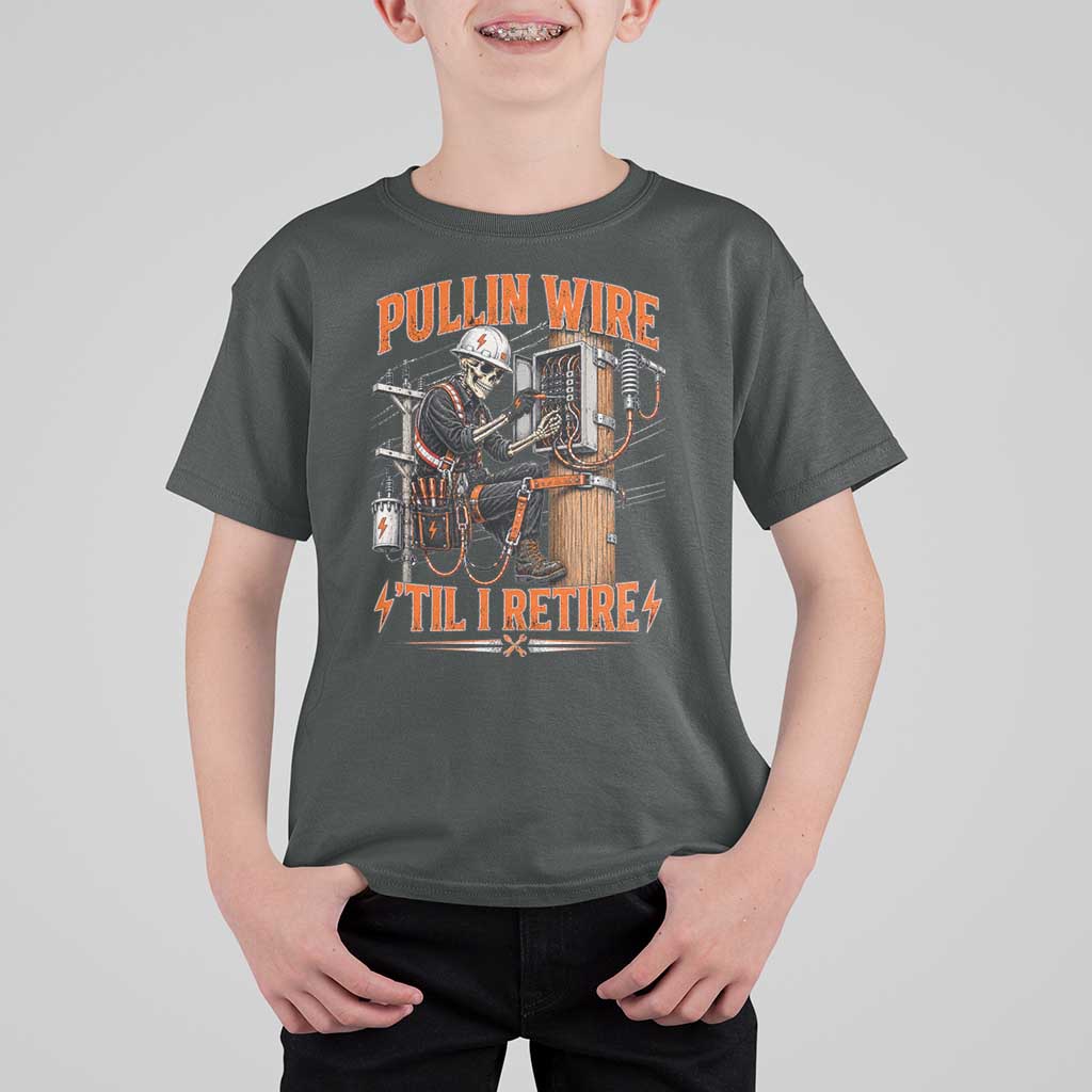 Electrician Lineman Skeleton Graphic T Shirt For Kid Pullin Wire Til I Retire