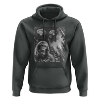 Funny Graphic Bigfoot Selfie with UFOs Weird Hoodie Funny Graphic Bigfoot Selfie with UFOs Weird