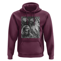 Funny Graphic Bigfoot Selfie with UFOs Weird Hoodie Funny Graphic Bigfoot Selfie with UFOs Weird