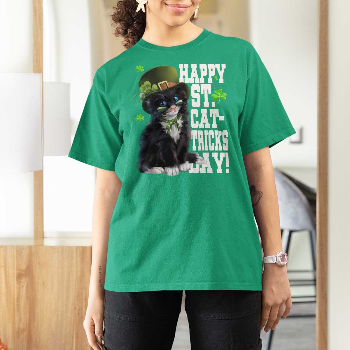 Shamrock Cat St Patricks Day T Shirt For Women Kitty Mom Gift