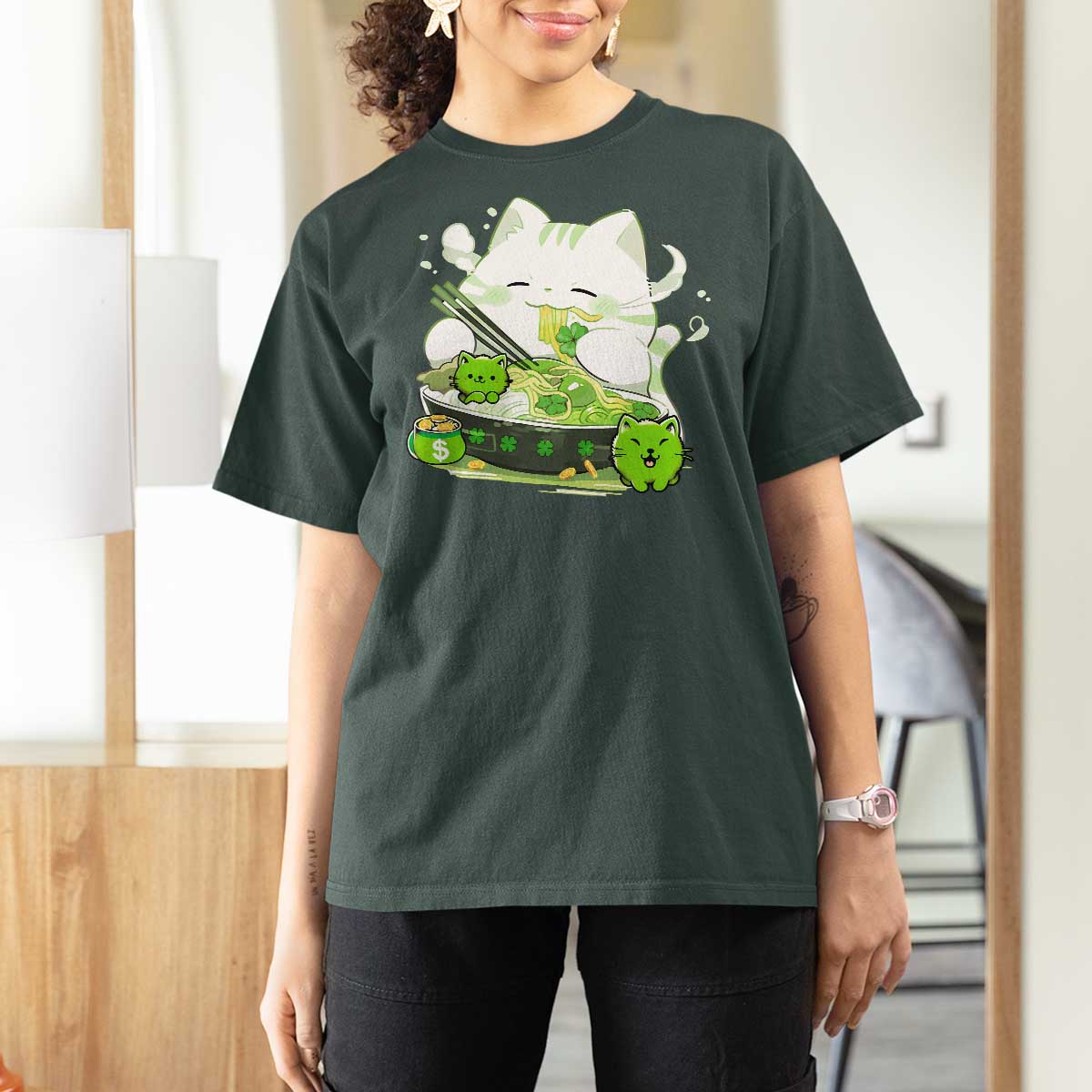 St Patrick's Day Cats T Shirt For Women Irish Eating Ramen Noodles Cute Anime Shamrocks
