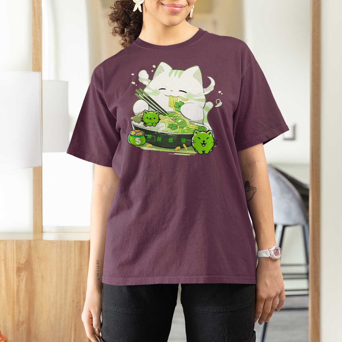St Patrick's Day Cats T Shirt For Women Irish Eating Ramen Noodles Cute Anime Shamrocks