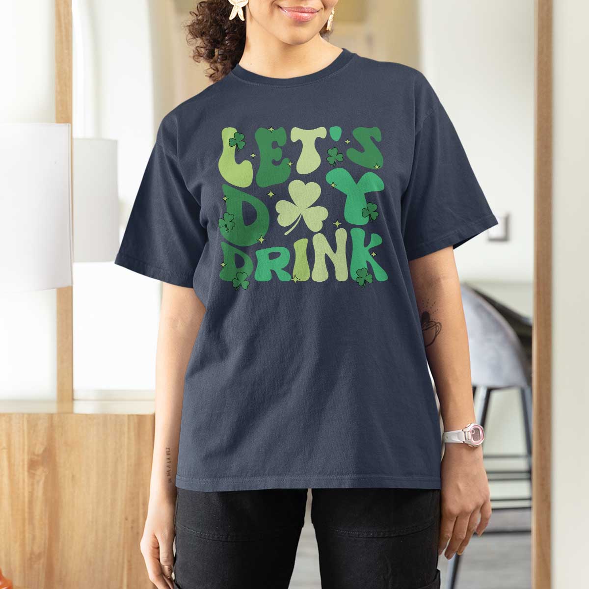 St. Patrick's Day Irish Pub T Shirt For Women Let's Day Drink