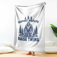 Support Wildlife Raise Twins Throw Blanket Twin Dad Mom Parent Bigfoot Family