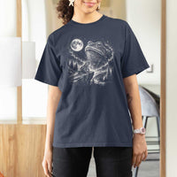 Frog Moon T Shirt For Women Vintage 90s Frog Howling to Moon Parody Meme