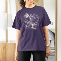 Frog Moon T Shirt For Women Vintage 90s Frog Howling to Moon Parody Meme