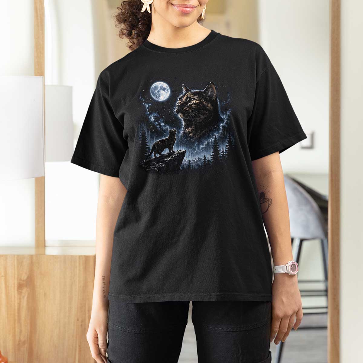 Tortoiseshell Cat Howling To The Moon T Shirt For Women Tortie Cat Lover 90s Retro