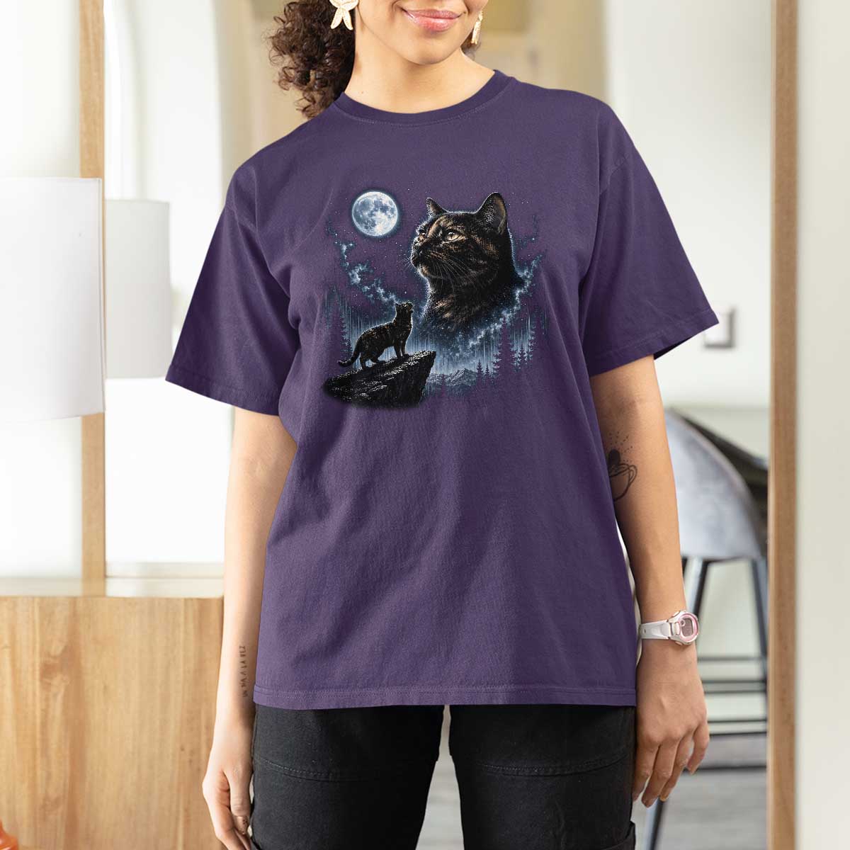 Tortoiseshell Cat Howling To The Moon T Shirt For Women Tortie Cat Lover 90s Retro