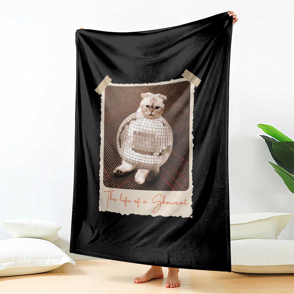 The Life Of A Showcat Throw Blanket Funny Vintage Photo Cat Era - Wonder Print Shop