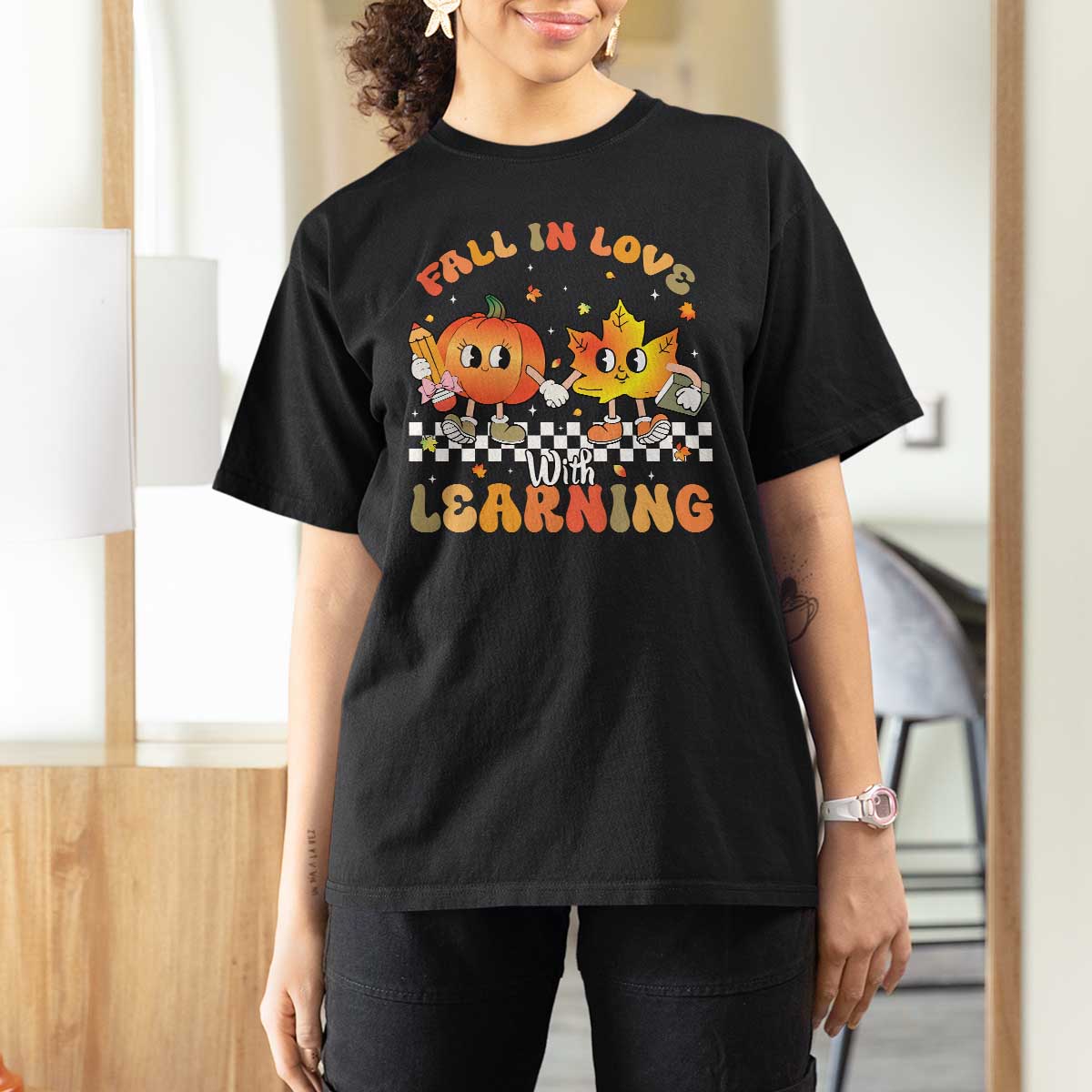 Autumn Teacher T Shirt For Women Retro Fall In Love With Learning Thanksgiving Pumpkin - Wonder Print Shop