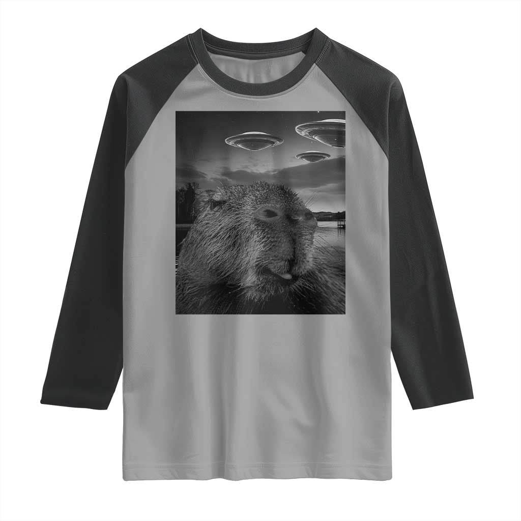 Funny Graphic Capybara Selfie with UFOs Weird Raglan Shirt