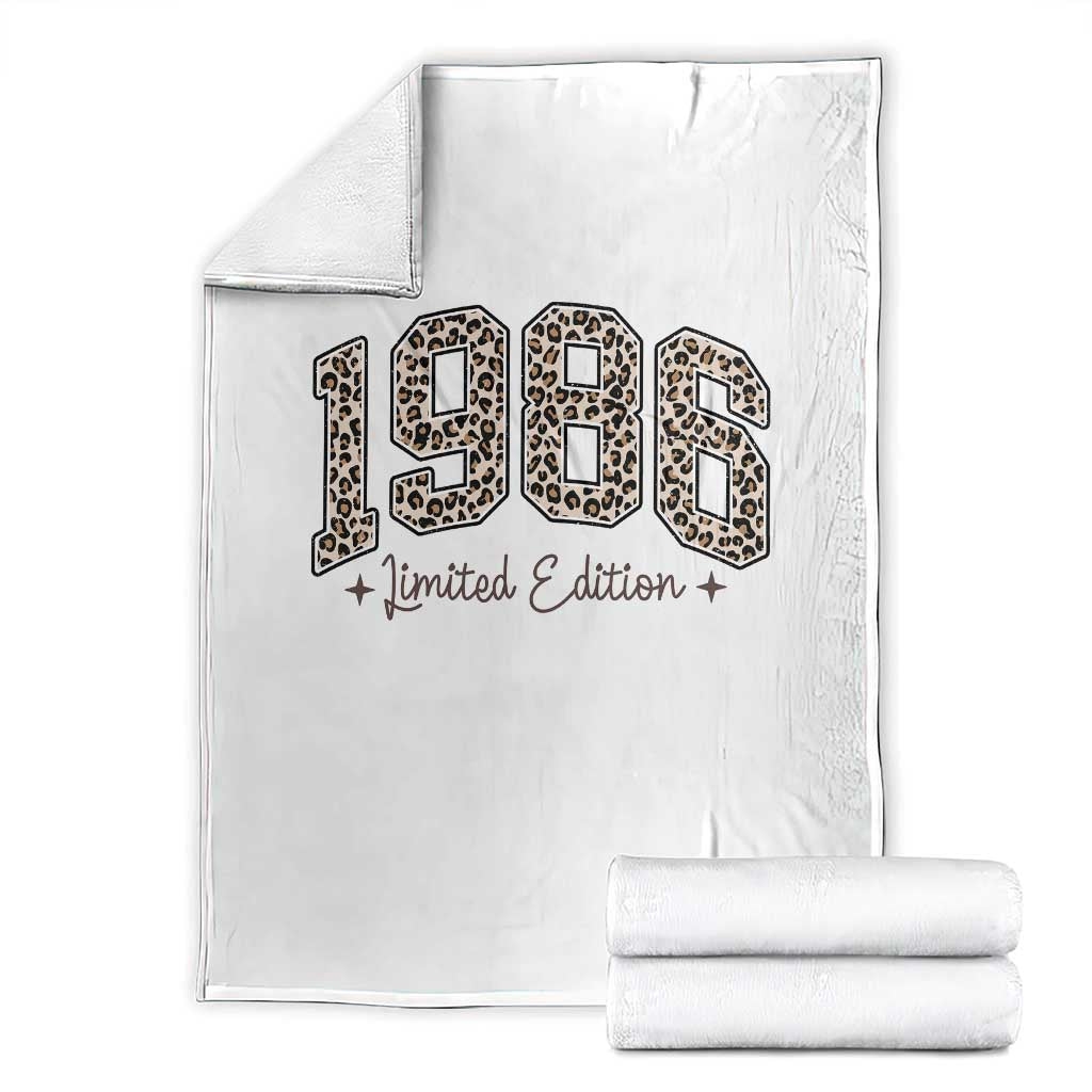 1986 Retro Birthday Throw Blanket 40 Year Old Leopard 40th Birthday Gifts For Women