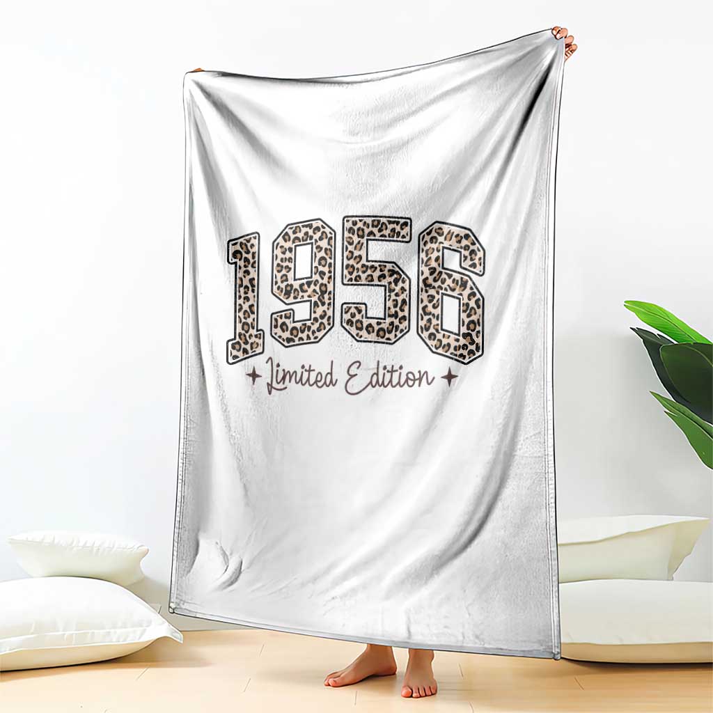 1956 Retro Birthday Throw Blanket 70 Year Old Leopard 70th Birthday Gifts For Women
