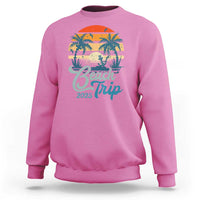 Beach Trip 2025 Sweatshirt Summer Vacation Vintage 70's Retro TS10