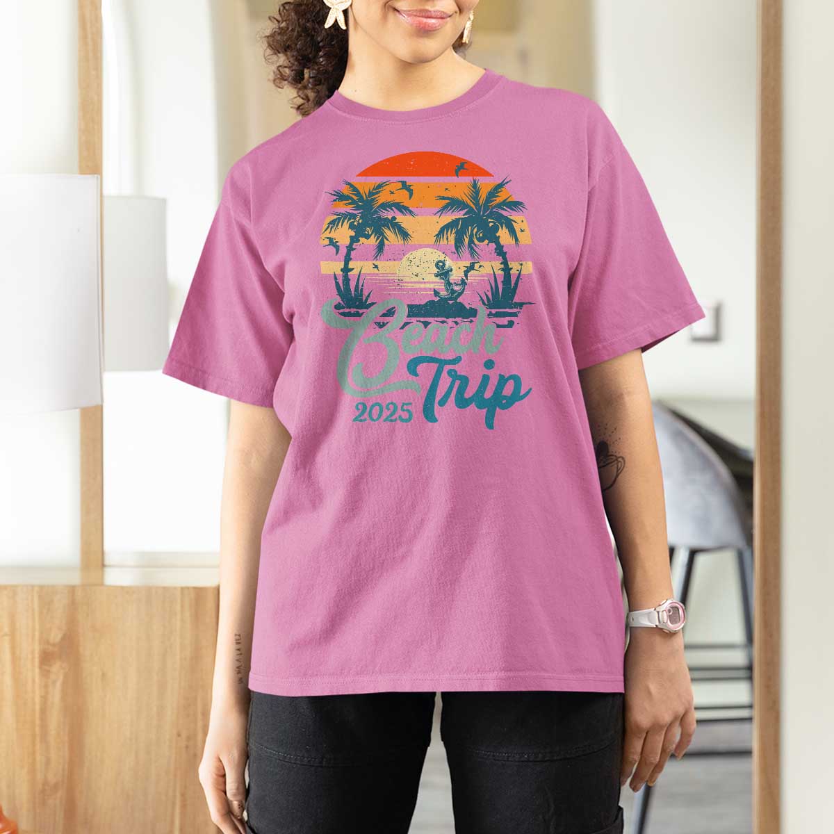 Beach Trip 2025 T Shirt For Women Summer Vacation Vintage 70's Retro TS10
