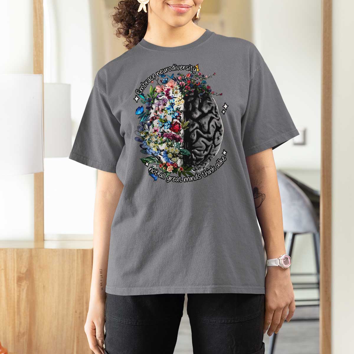 Autism Awareness T Shirt For Women Neurodiversity All Great Minds Don't Mind Alike