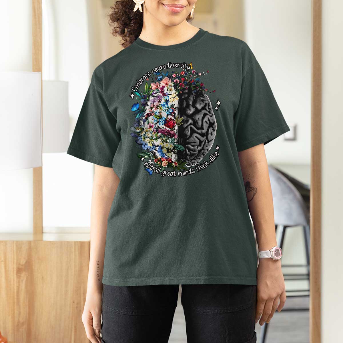 Autism Awareness T Shirt For Women Neurodiversity All Great Minds Don't Mind Alike