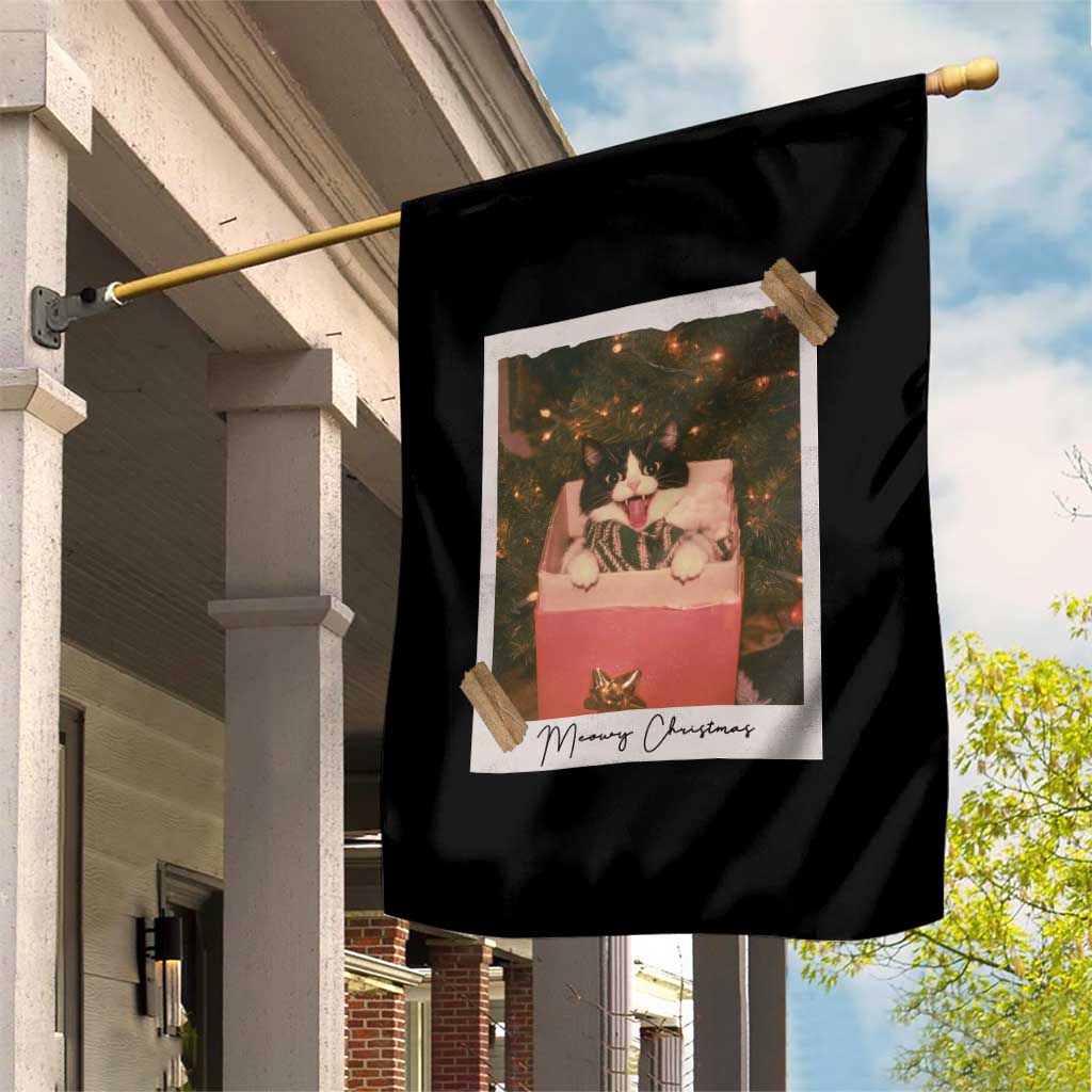 Meowy Christmas Garden Flag Cute Cat Lovers Xmas Retro Vintage Photo - Wonder Print Shop