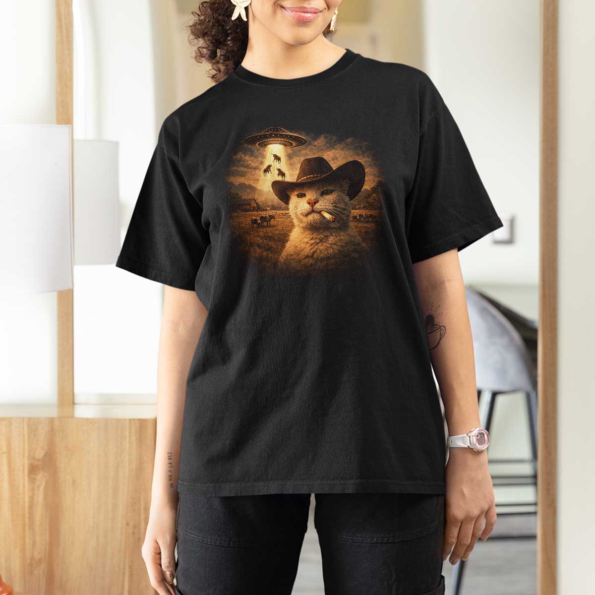 Funny Cowboy Cat UFO T Shirt For Women Retro Western Rodeo Meme Cats Lover Gift