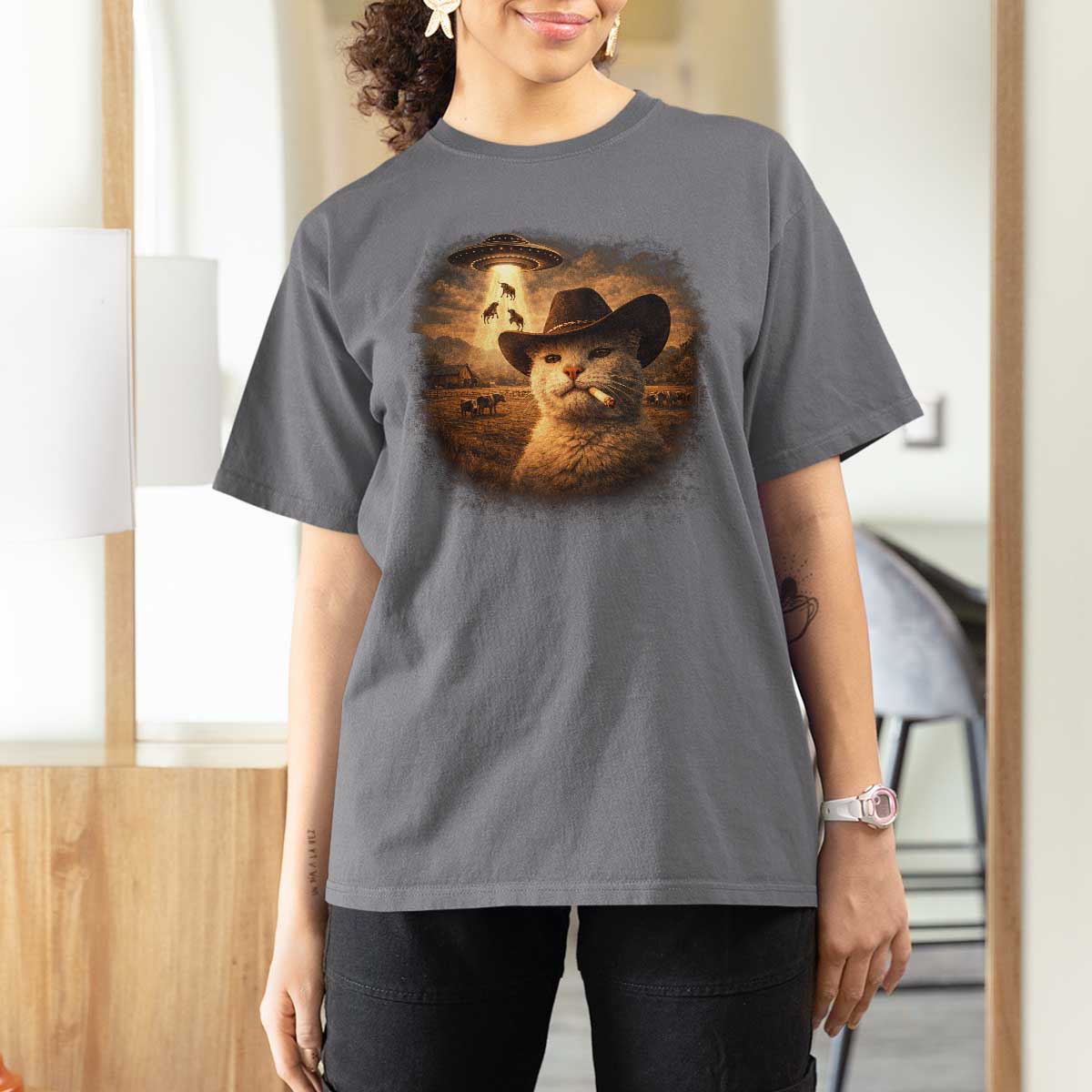 Funny Cowboy Cat UFO T Shirt For Women Retro Western Rodeo Meme Cats Lover Gift