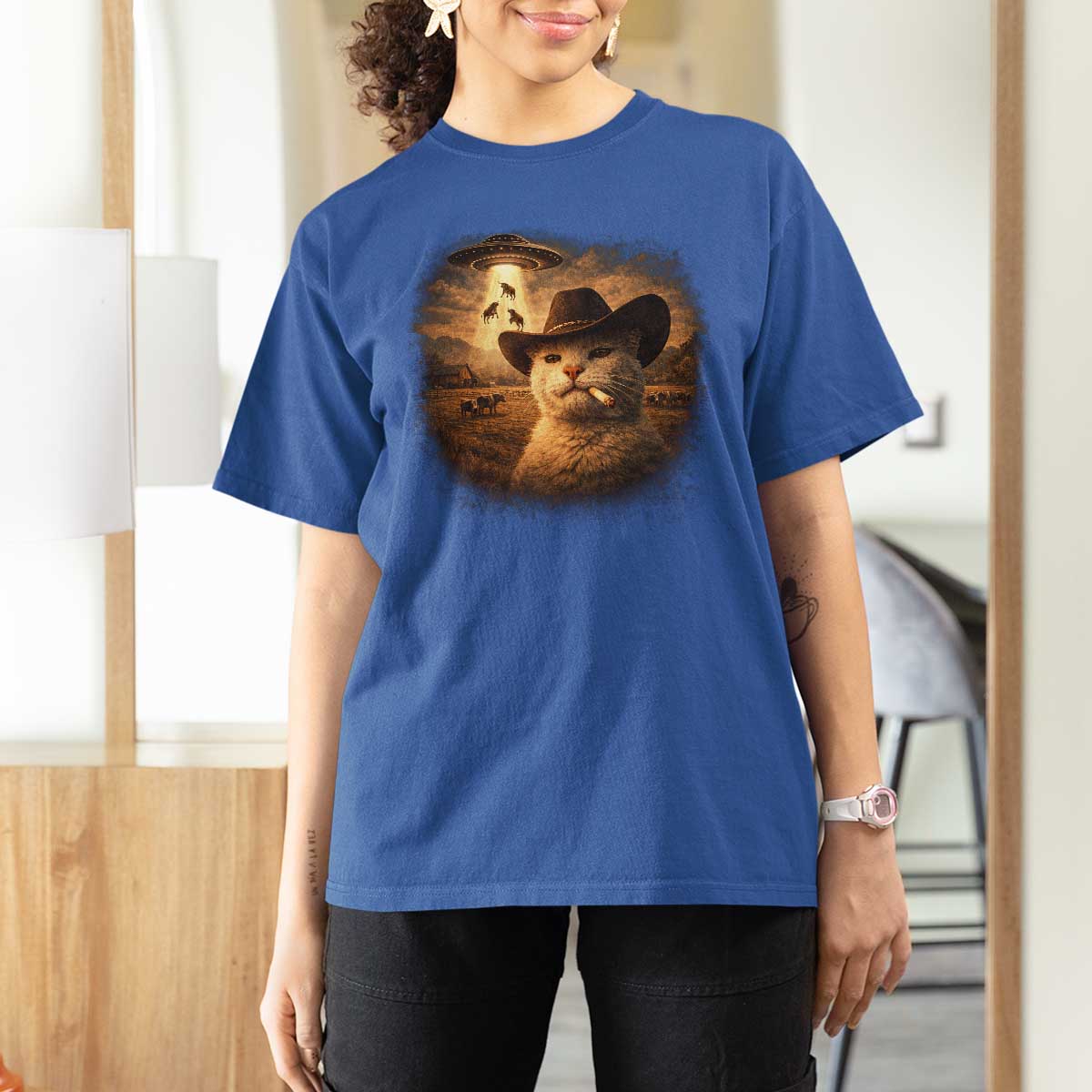 Funny Cowboy Cat UFO T Shirt For Women Retro Western Rodeo Meme Cats Lover Gift