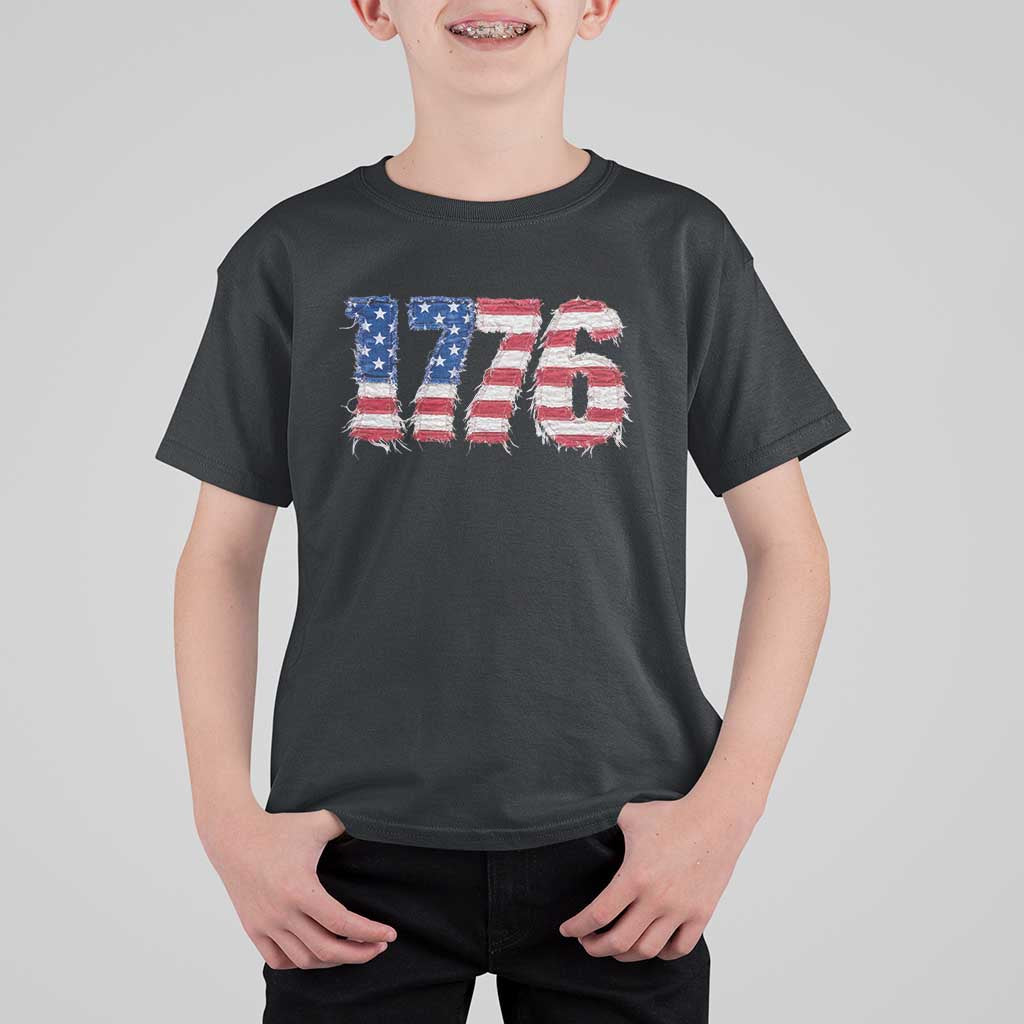 Distressed Faux Patchwork 1776 USA Flag T Shirt For Kid Vintage Effect Printing Patriotic Graphic 4th Of July Independence Day