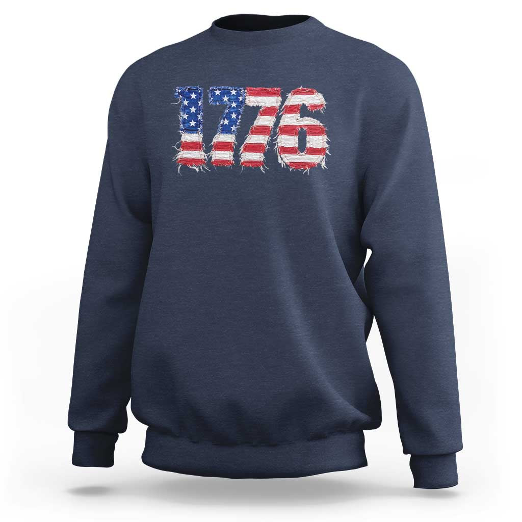 Distressed Faux Patchwork 1776 USA Flag Sweatshirt Vintage Effect Printing Patriotic Graphic 4th Of July Independence Day