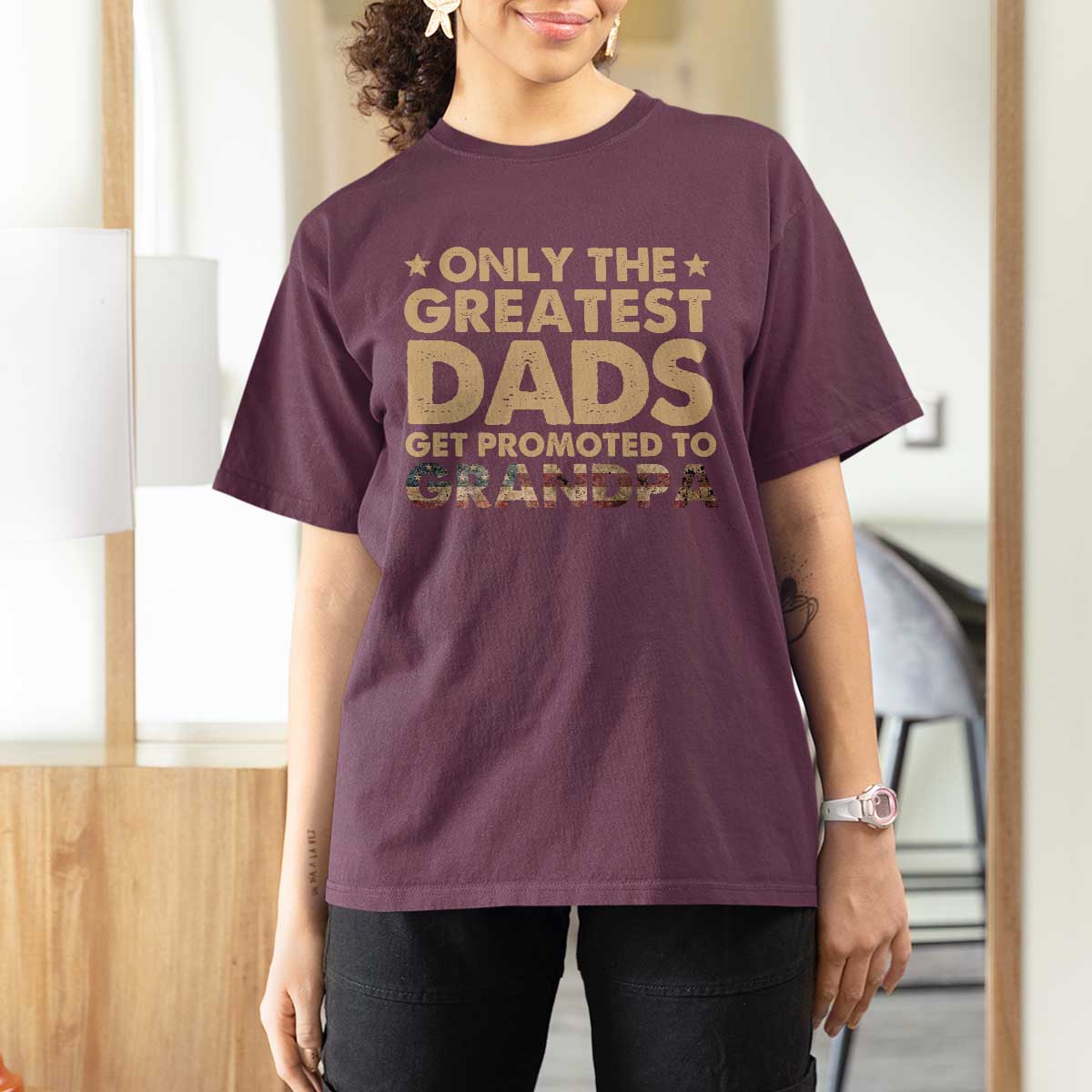 Greatest Dads Get Promoted To Grandpa T Shirt For Women Retro American Flag Fathers Day New Grandpa Gift