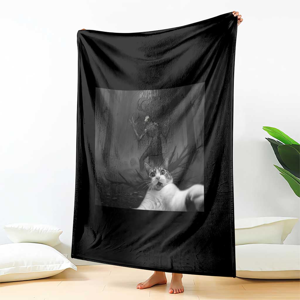 Cat Selfie With Wendigo Throw Blanket Horror Halloween Funny Cat Gifts
