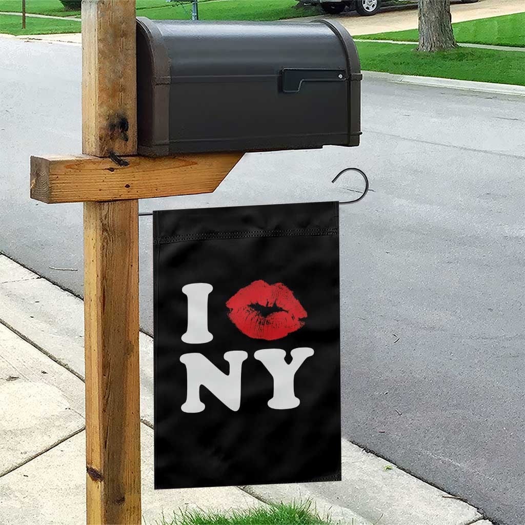 I Love NY Garden Flag Sexy Lips Red Lipstick Kiss New York Lover Travel Gift - Wonder Print Shop