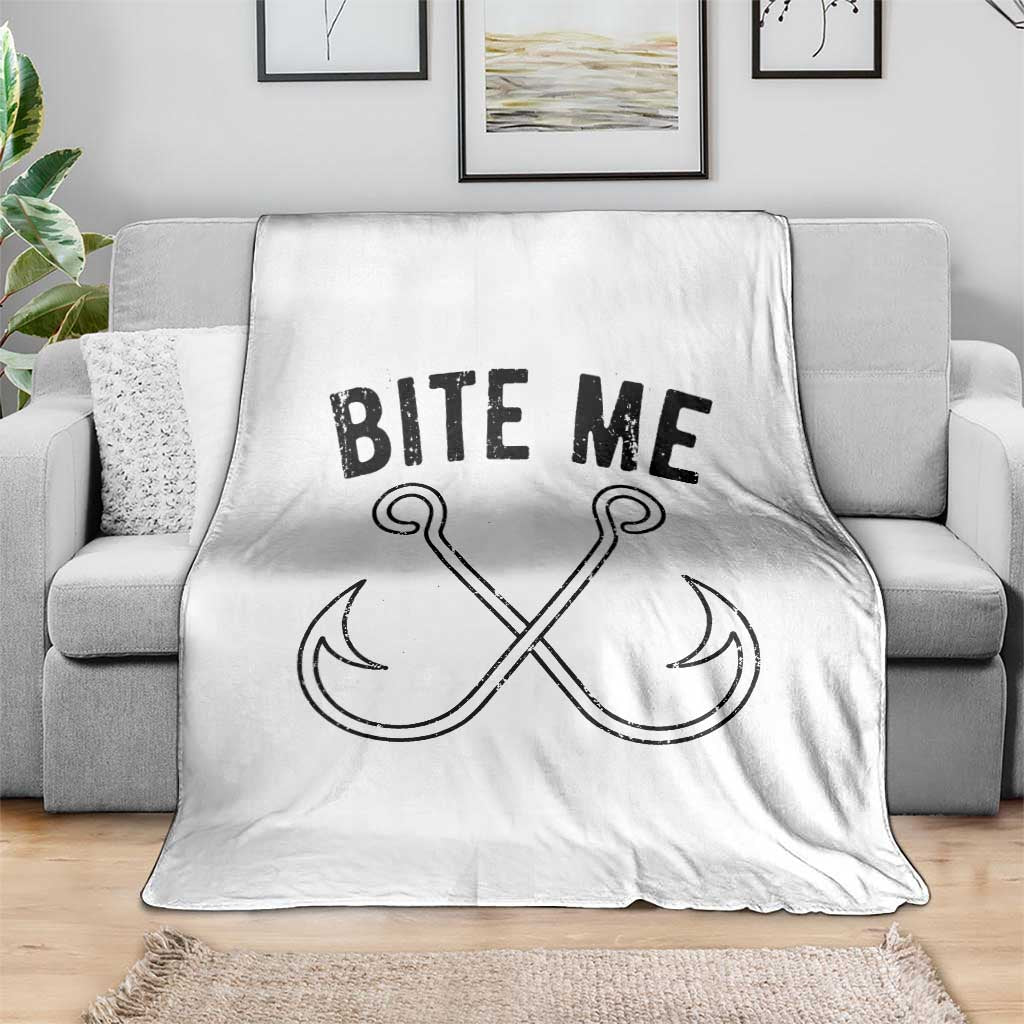 Cool Catchy Angler Throw Blanket Retro Bite Me Bass Fishing Fishermen