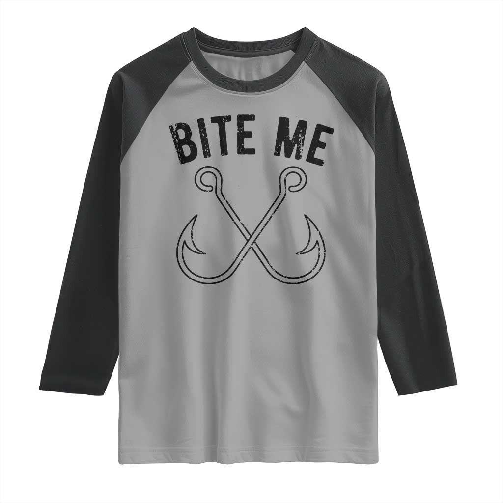 Cool Catchy Angler Raglan Shirt Retro Bite Me Bass Fishing Fishermen