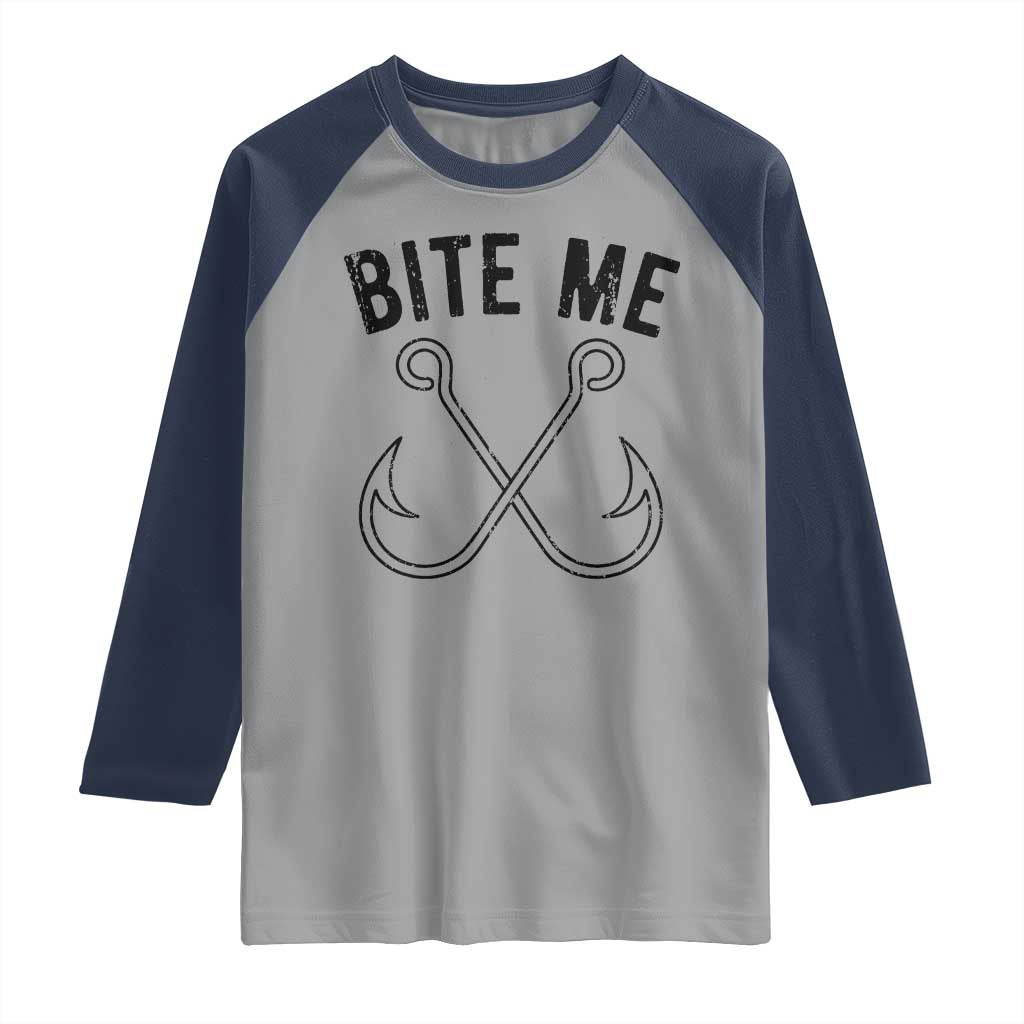 Cool Catchy Angler Raglan Shirt Retro Bite Me Bass Fishing Fishermen