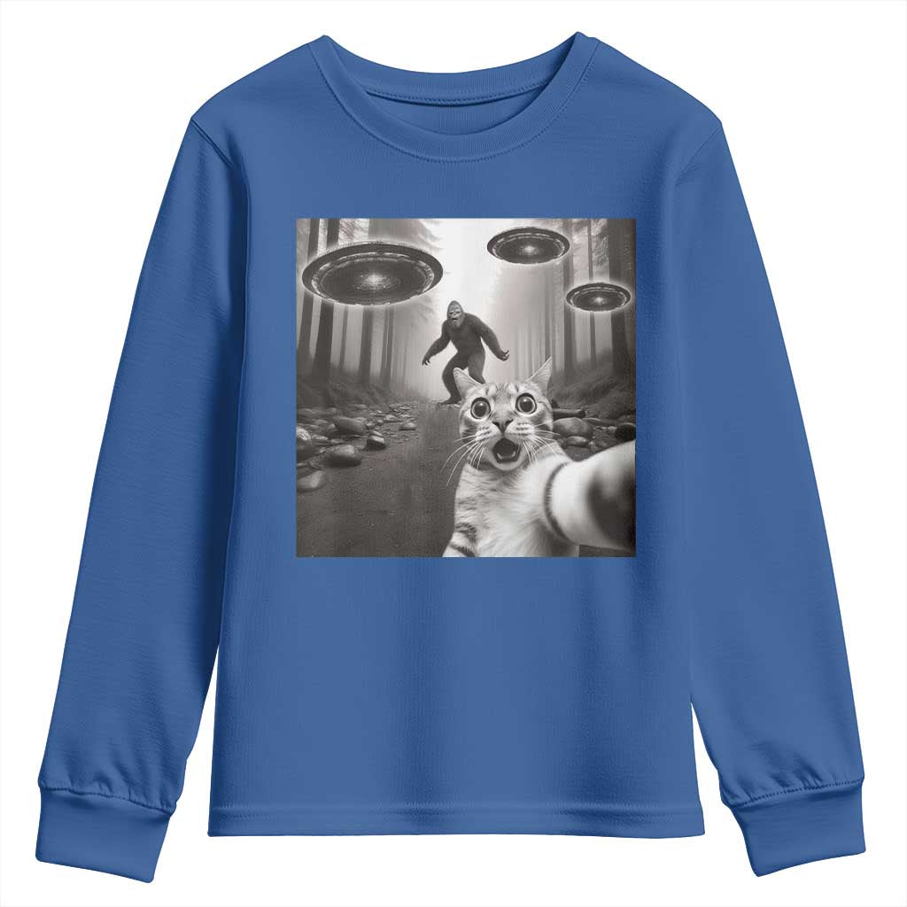 Cat Selfie With Bigfoot UFO Youth Sweatshirt Funny Cat Lover Gifts - Wonder Print Shop