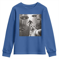 Cat Selfie With Bigfoot UFO Youth Sweatshirt Funny Cat Lover Gifts - Wonder Print Shop