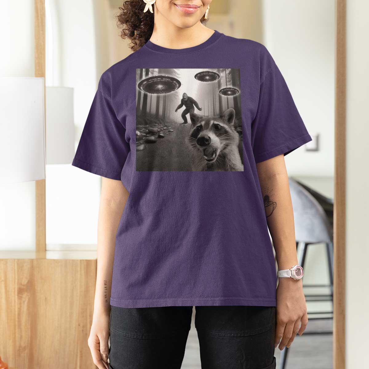 Raccoon Selfie With Bigfoot UFO T Shirt For Women Funny Feral Lover Gifts - Wonder Print Shop