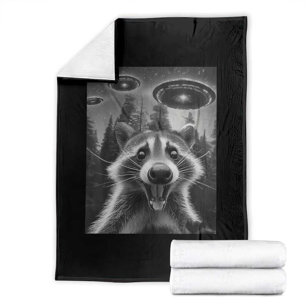 Racoon Meme Throw Blanket Selfie With Alien UFO - Wonder Print Shop