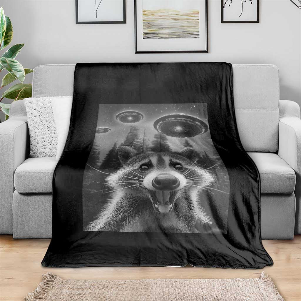 Racoon Meme Throw Blanket Selfie With Alien UFO - Wonder Print Shop