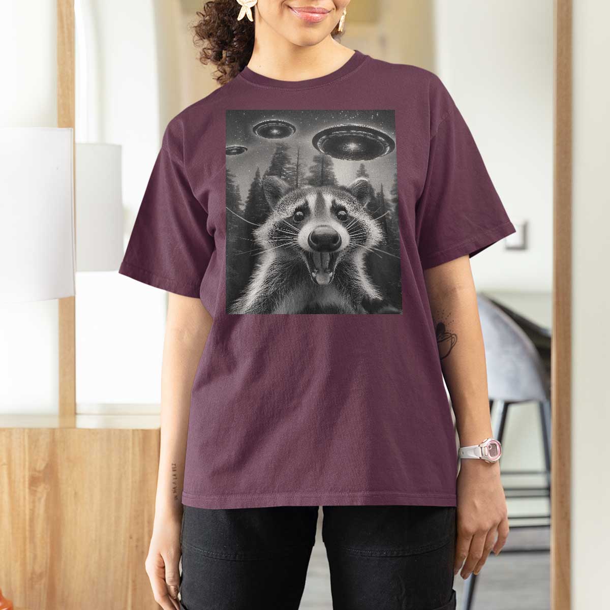 Racoon Meme T Shirt For Women Selfie With Alien UFO - Wonder Print Shop