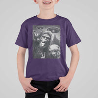 Bigfoot Selfie With Alien T Shirt For Kid UFO Funny Sasquatch Rock On Hand Sign - Wonder Print Shop