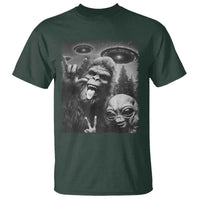 Bigfoot Selfie With Alien T Shirt UFO Funny Sasquatch Rock On Hand Sign - Wonder Print Shop
