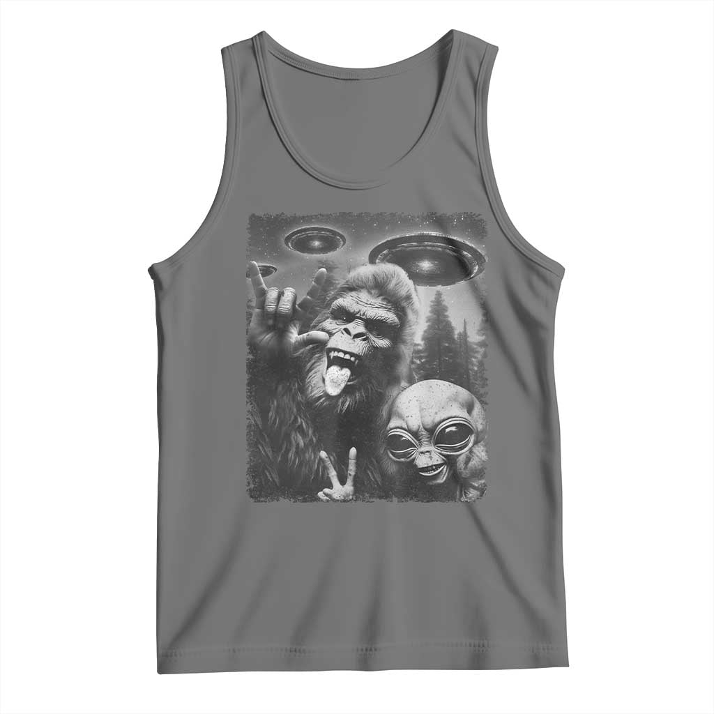 Bigfoot Selfie With Alien Tank Top UFO Funny Sasquatch Rock On Hand Sign - Wonder Print Shop